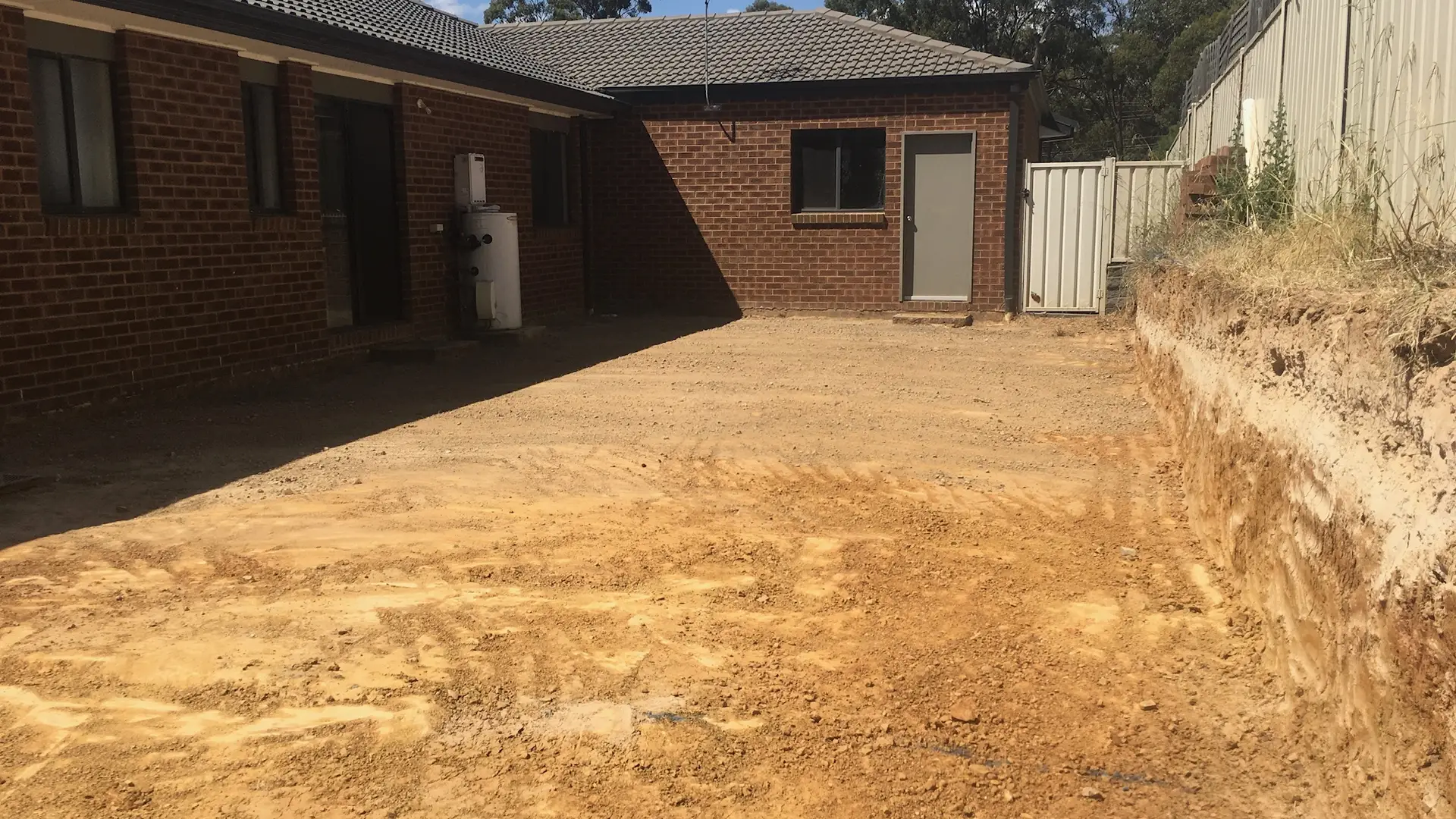 Excavation contractor excavating earth in Central Victoria