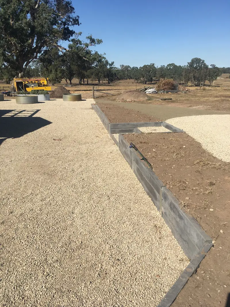 Residential retaining wall construction